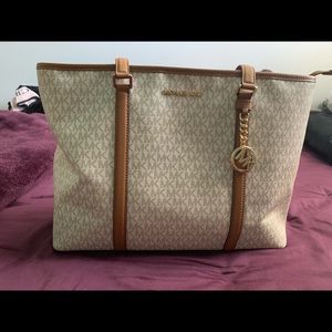 Michael Kors Bag (large)